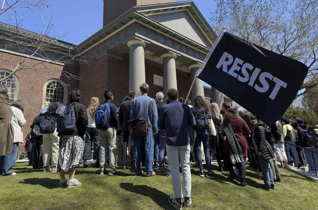 Harvard Considers a Deal with Trump but is Worried About Losing Its Resistance Credibility