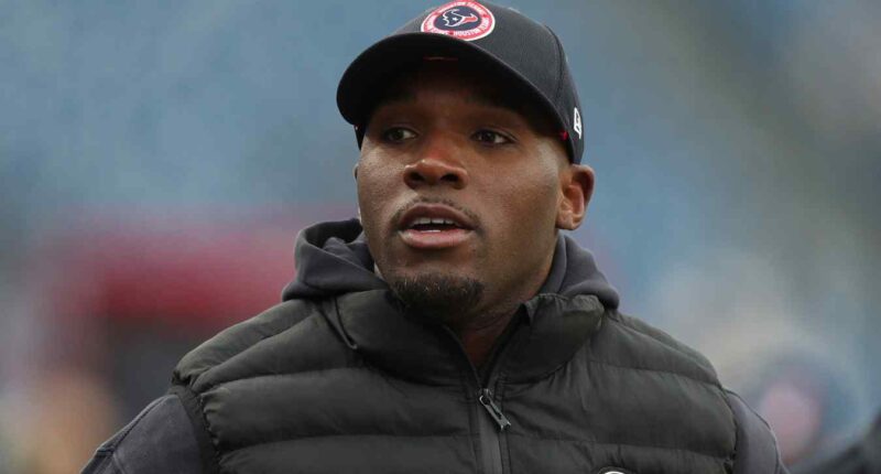 J.J. Watt Sends Strong Message About Texans HC DeMeco Ryans