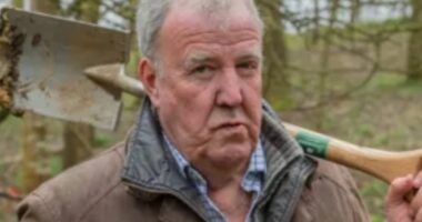 Jeremy Clarkson bans customer from his pub over price complaint