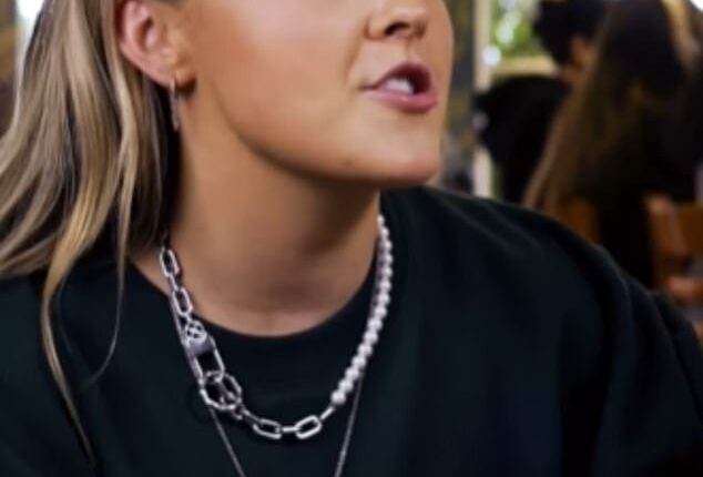 JoJo Siwa has said she 'would die' for Chris Hughes and it 'blows her mind' how close they have become