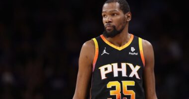 Celebrity Net Worth logo