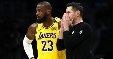 Lakers Predicted to Land Former DPOY for Massive Haul