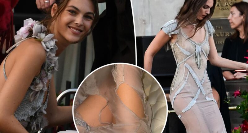 Leonardo DiCaprio's girlfriend has wardrobe malfunction at Bezos wedding