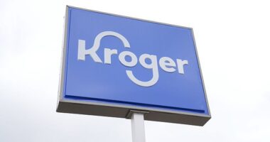 Popular supermarket chain Kroger has been called out by a disgruntled shopper over the underwhelming designs on its Juneteenth cakes