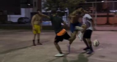 Man United star Matheus Cunha showed off his street football skills in Brazil as he dinked the ball past two opponents