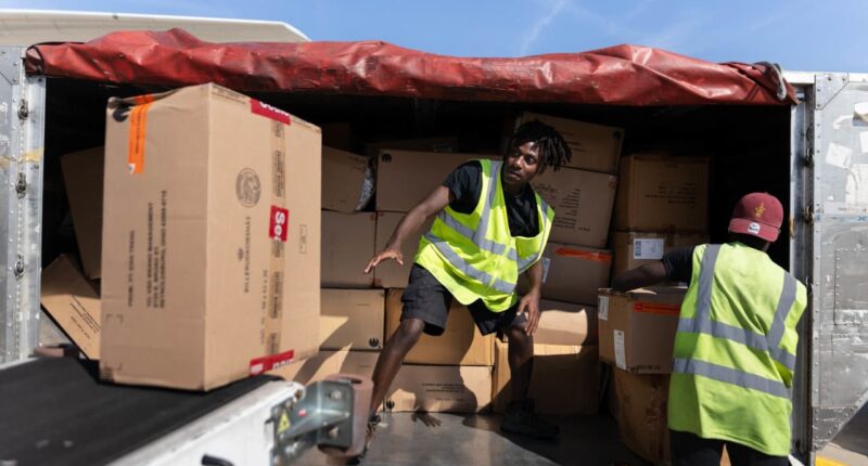 More good inflation news: Wholesalers show little sign of rising price from tariffs