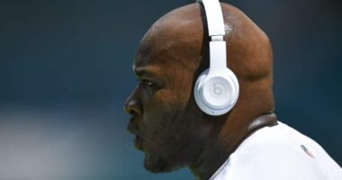 NFL Coordinator Warns Commanders About Laremy Tunsil