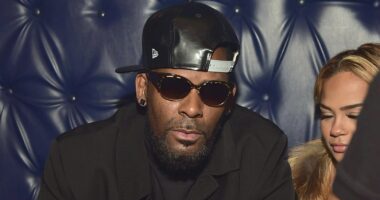 R. Kelly Reportedly Furthers Plea For Temporary Release From Prison Following Recent Overdose & Hospitalization