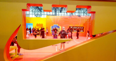 Nike’s outlook wakes up its stock. But execs still see a long road to full recovery.