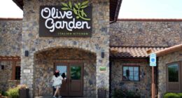 Olive Garden is on a roll. Here’s what’s driving the fastest sales growth in 2 years.