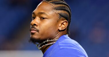 Patriots' Stefon Diggs Sends Message on Rehab 'Work'