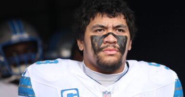 Penei Sewell Has 5-Word Response to Frank Ragnow's Retirement