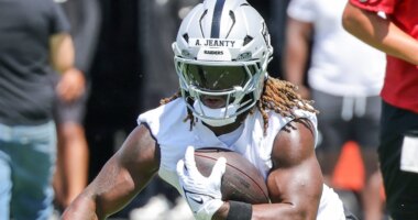 Raiders' Ashton Jeanty Reveals Secrets Behind His Dominance