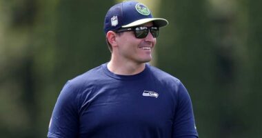 Seahawks Trade Pitch Moves Young Starter for Bears Quarterback