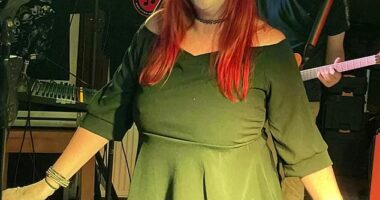 A singer who avoided cameras because her weight had caused her confidence to plummet has revealed she's a new woman after shedding 3st thanks to Mounjaro