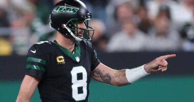 Steelers Trade Rumors Spark Back Up After Aaron Rodgers Signs