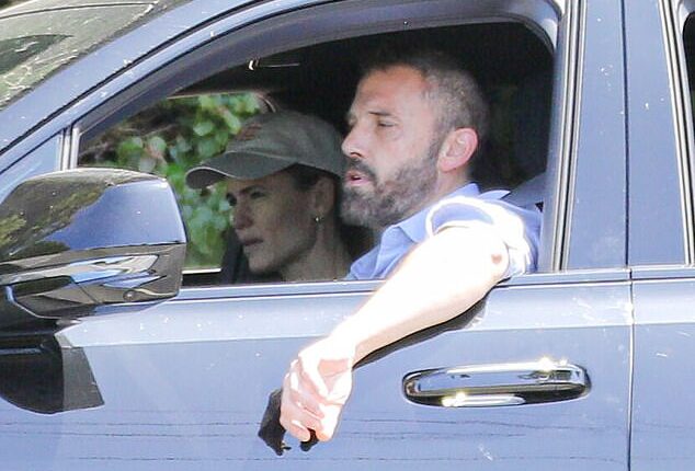 Jennifer Garner, 53, looked stern as she met up with her ex Ben Affleck to run errands on Saturday in Los Angeles - shortly after their daughter Violet, 19, aired out an argument she had with the actress