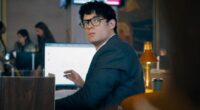 Superman: How Comics Have Tried to Explain the Glasses Thing