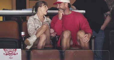 TNT's cameras caught Taylor Swift's four-word reaction to Travis Kelce before overtime