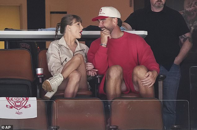 TNT's cameras caught Taylor Swift's four-word reaction to Travis Kelce before overtime