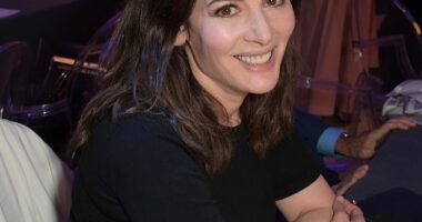 While in town to host dinners for Vivid Sydney 2025, Nigella was spotted at various restaurants enjoying the local food scene with friends and famous restaurateurs