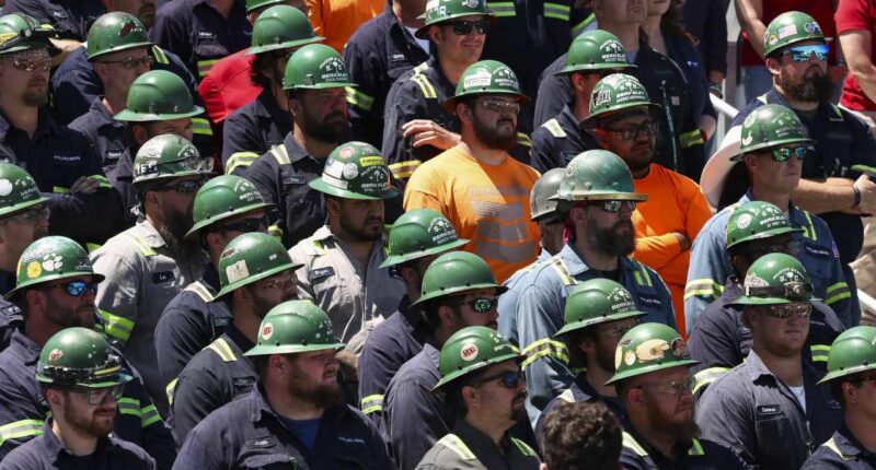 This steelmaker gives a bullish outlook two weeks after higher tariffs took effect