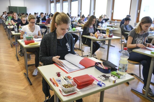 Thousands of UK University Students Caught Using AI to Cheat – HotAir
