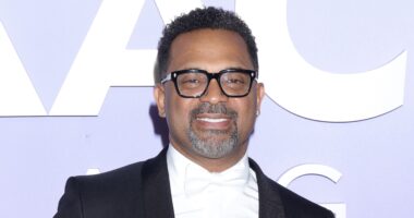 Okay! Mike Epps Throwback Photo Has The Internet Goin OFF, Calling Him 90s Fine