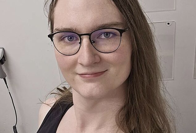 Hannah Kreager, 22, has now fled her home in the Grand Canyon State for the Canadian city of Calgary. She is seeking asylum in Canada from Pres. Donald Trump