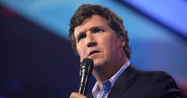 Tucker Carlson Says Murdochs Asked Him to Challenge Trump for GOP Nomination — After Firing Him.