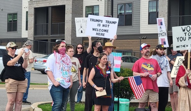 'Turn or Burn' Preacher Bests the 50501-Indivisible Bunch at Moms for Liberty Gala featuring MTG – RedState