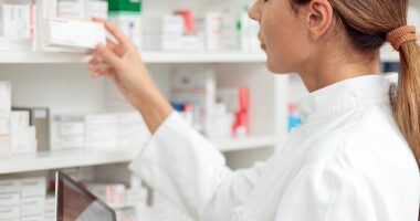 Urgent warning over hospitalisation risk from common medications that Aussies use daily