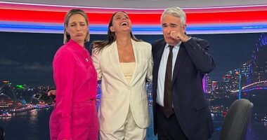 Weekend Today's Belinda Russell has shared a heartfelt tribute to her longtime colleague and co-host Roz Kelly following her abrupt departure from the Nine Network. (Pictured L-R: Belinda Russell, Roz Kelly, and Mark Burrows)