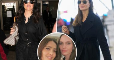A-list actresses casually board commercial flight in sea of stunned passengers