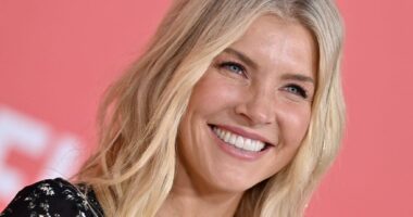 Amanda Kloots Net Worth | Celebrity Net Worth