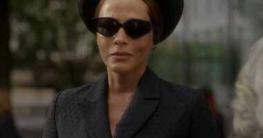 The Sex and The City spinoff series, which is currently in its third season, showed Lisa Todd Wexley's father dying during Thursday's episode - again