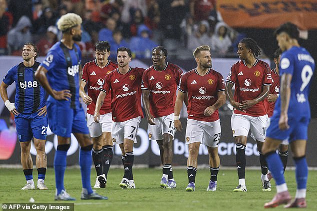 Manchester United breezed to a 4-1 victory over Bournemouth in Chicago on Wednesday night