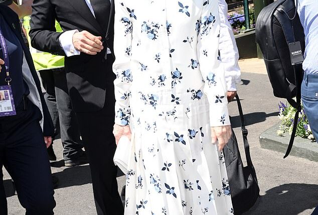 Anna Wintour was beaming as she arrived in SW19 for an action-packed day at Wimbledon ahead of the men's semi-finals on Centre Court today