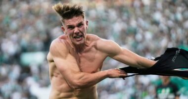 Arsenal nearing agreement to sign striker after 18-month search