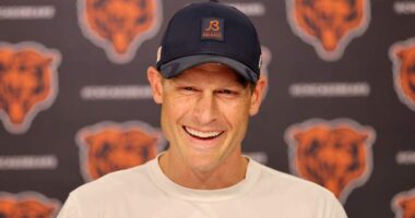 Bears' Joe Thuney Listed Among NFL's '10 Most Versatile Players'