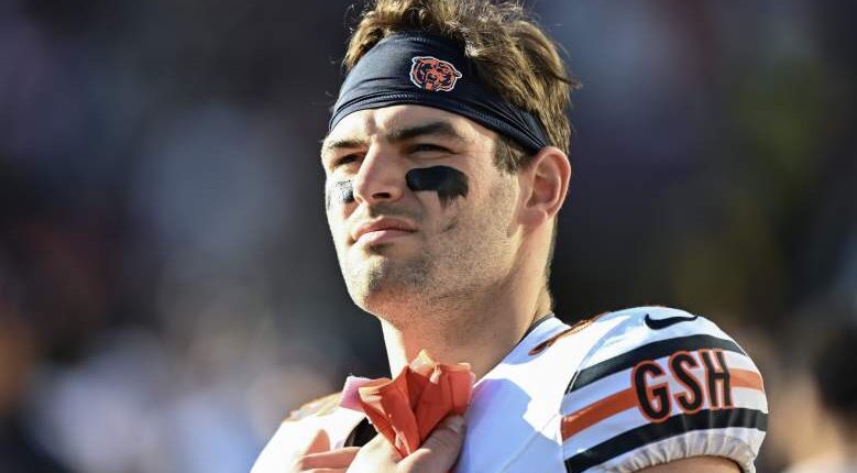 Bears Trade Pitch Flips Kmet to Dolphins, Opens Spot for Loveland