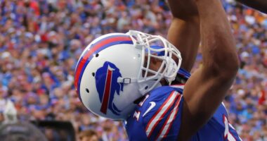 Bills' Former 10,003-Yard WR Listed As Best Fit For AFC Contender
