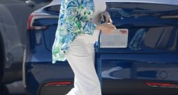 A Bond girl who acted with Sean Connery six decades ago was unrecognizable when she surfaced for a rare outing in Los Angeles this week