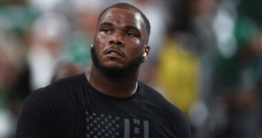 Broncos' $15 Million DE Has Six-Word Reaction to an NFL List