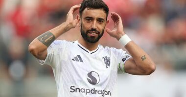 Bruno Fernandes scored both goals in Man United's 2-1 win over West Ham in New Jersey