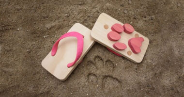 Cat’s Paw Wooden Sandals - TVovermind