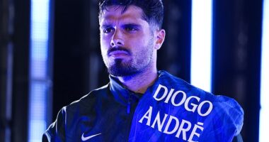 Chelsea winger Pedro Neto has penned a touching tribute to Diogo Jota