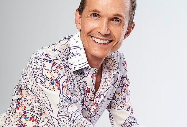 A former dancer turned cosmetic chemistry graduate and esthetician, Ole started off with his own spa and has since worked with the likes of Barbra Streisand, Cher and Hugh Jackman