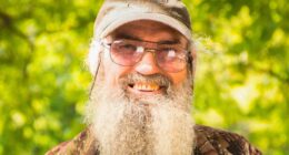 Duck Dynasty's Uncle Si Robertson Had A Nasty Hunting Accident