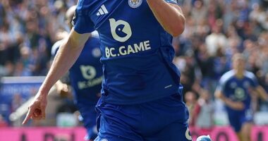 Jamie Vardy is available on a free transfer after his contract expired at Leicester City